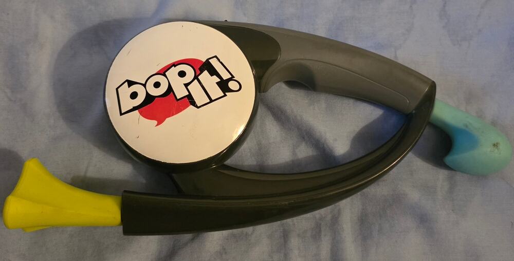 Hasbro Bop It! Game 2015 Electronic Handheld Tested Working Black Blue Yellow